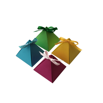 custom-pyramid-box-Getcustomboxes_co_uk